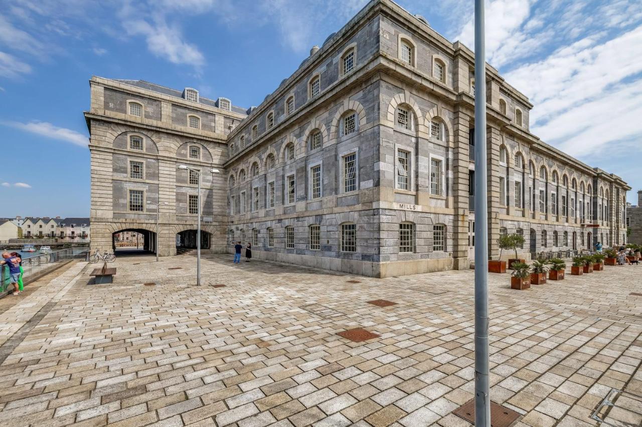 פלימות' Luxury 2 Bed Apartment In Historic Royal William Yard מראה חיצוני תמונה